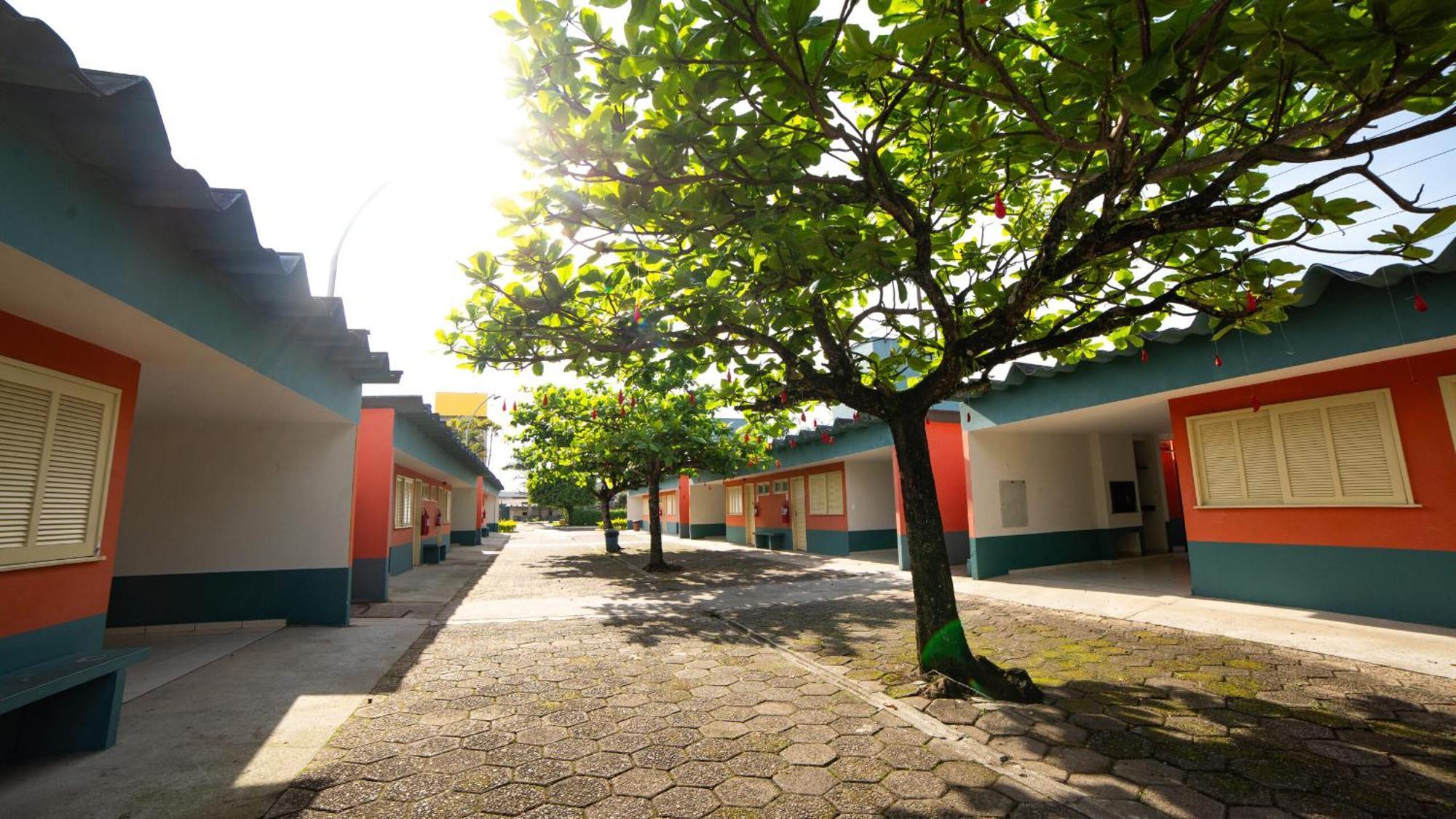 Rota Do Sol Apart Hotel Guaratuba Exterior photo
